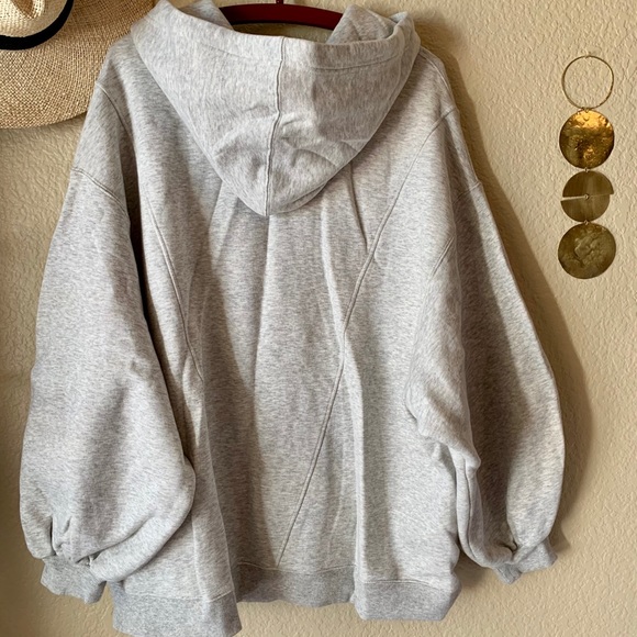 Free people Movement Sweatshirt. NWOT M - Picture 2 of 6